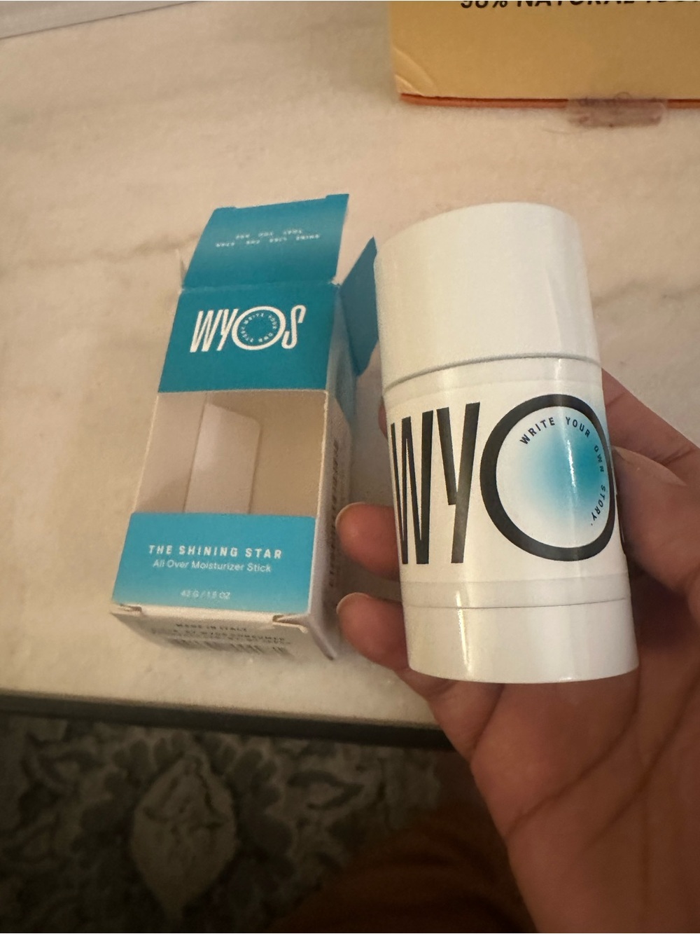 The Shining Star All-Over Moisturizer Stick - White/Blue